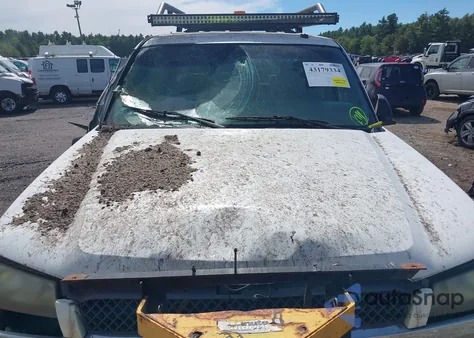 2003 Chevrolet Silverado 2500Hd Lt from USA, damaged, VIN 1GCHK23U53F115217